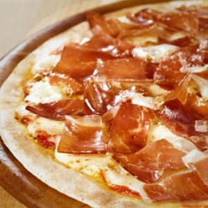 ALT="pizza jamón iberico online"